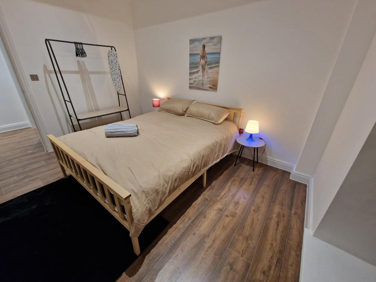 Апартаменты Delightful New Period Conversion